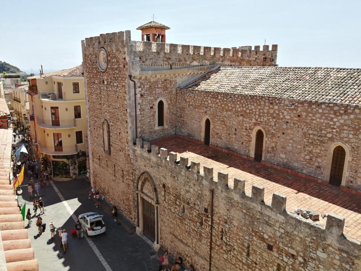 Aly Art Duomo, Gulf & Etna View Apartment Taormina