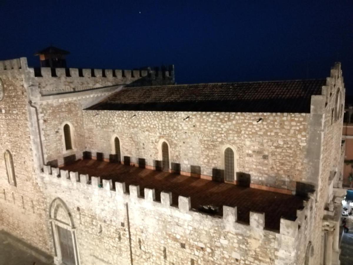 Apartment Aly Art Duomo, Gulf & Etna View