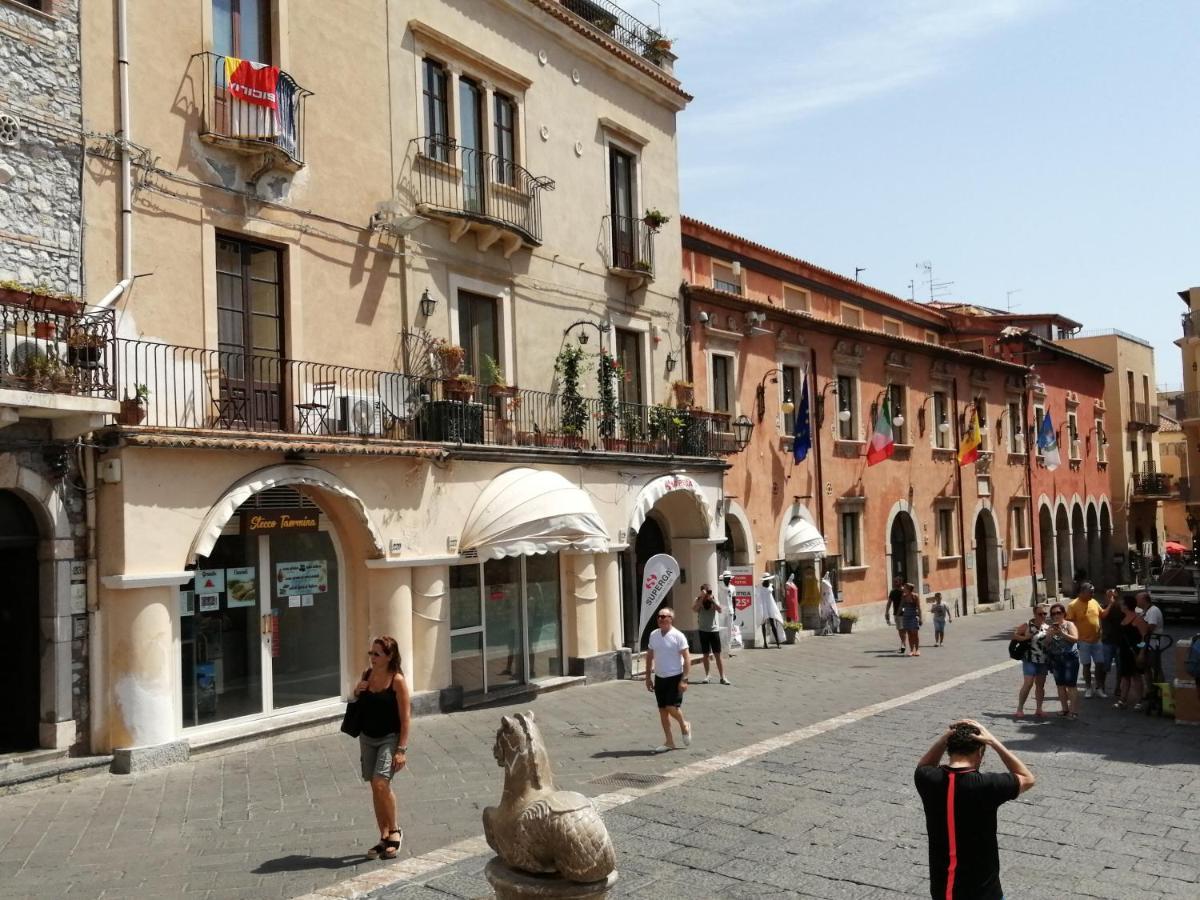 Aly Art Duomo, Gulf & Etna View Apartment