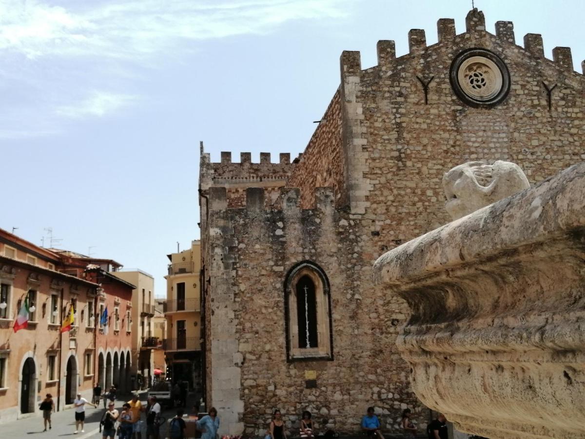 Aly Art Duomo, Gulf & Etna View Taormina