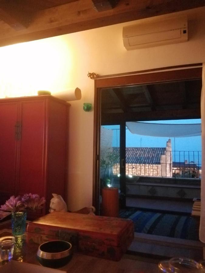 Aly Art Duomo, Gulf & Etna View * Taormina