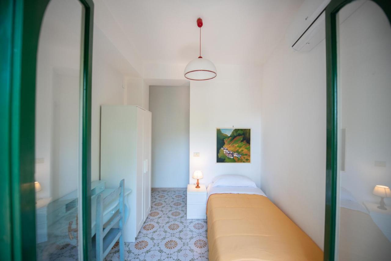 Moschella Guest house *
