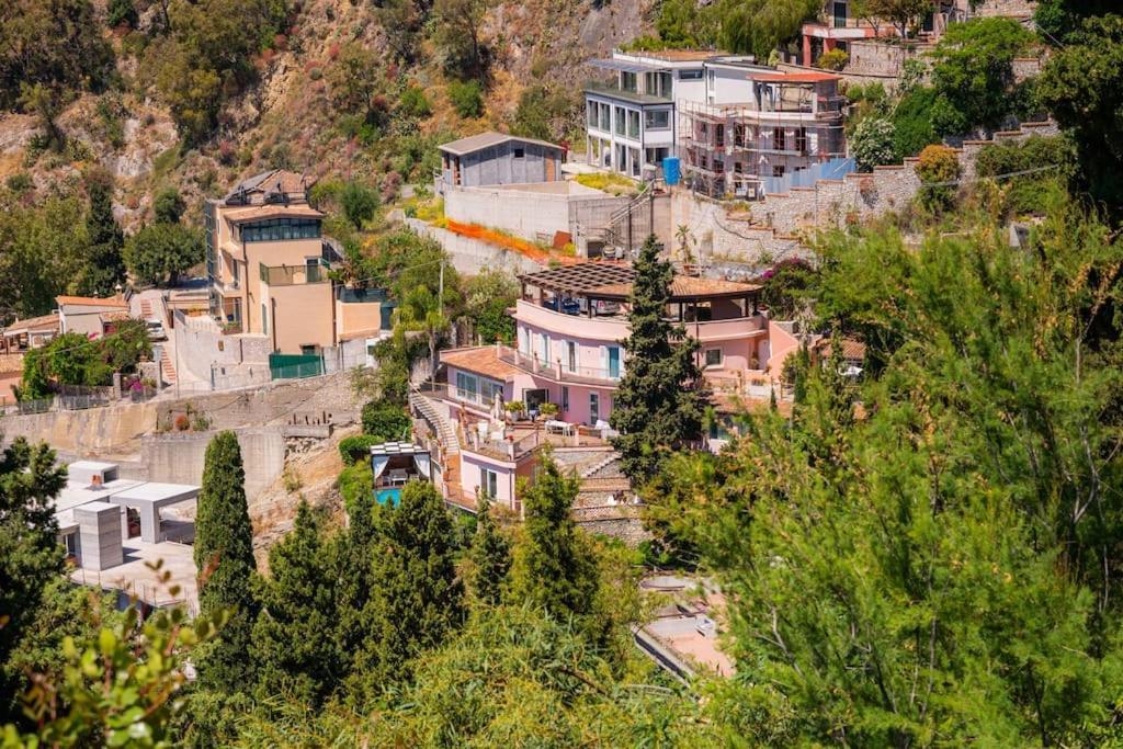 Holiday home Dependance Con Piscina Paolone House