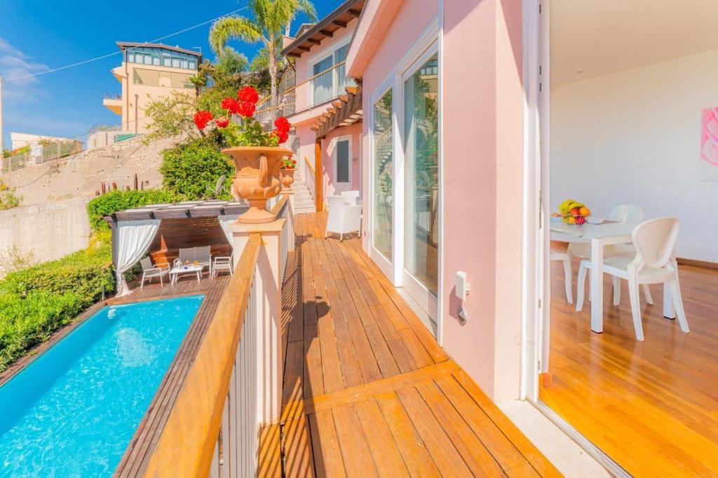 Dependance Con Piscina Paolone House *