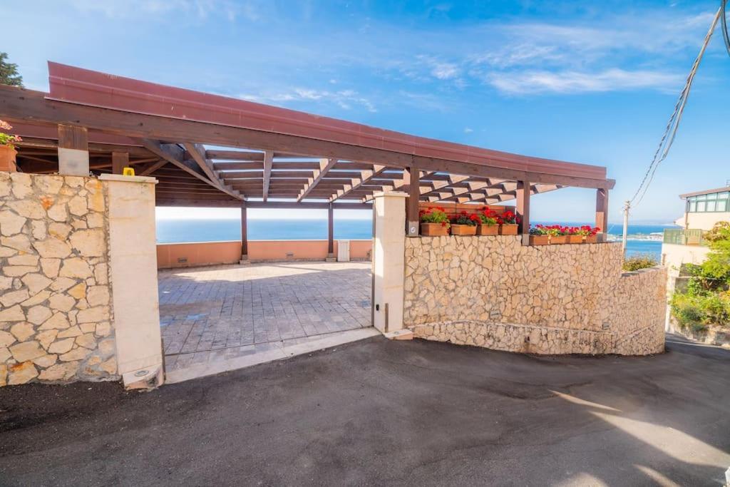 Holiday home Dependance Con Piscina Paolone House *