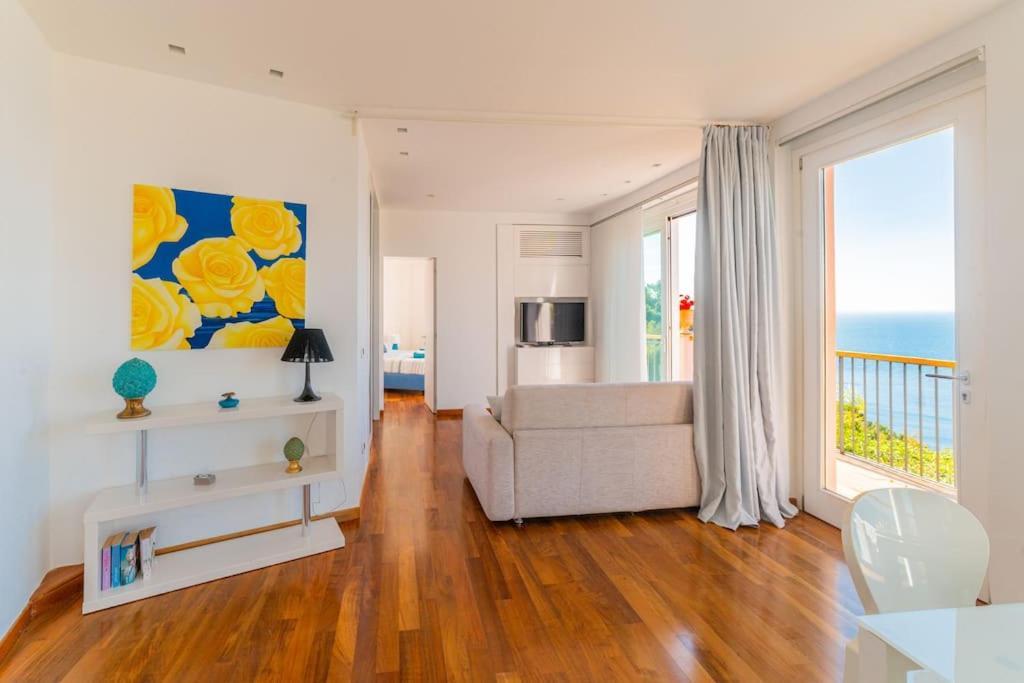 Dependance Con Piscina Paolone House *
