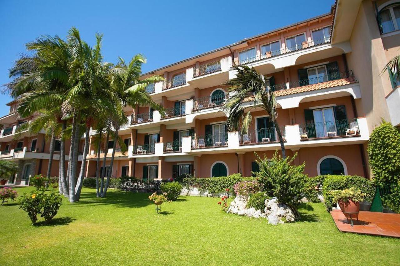Caparena Hotel