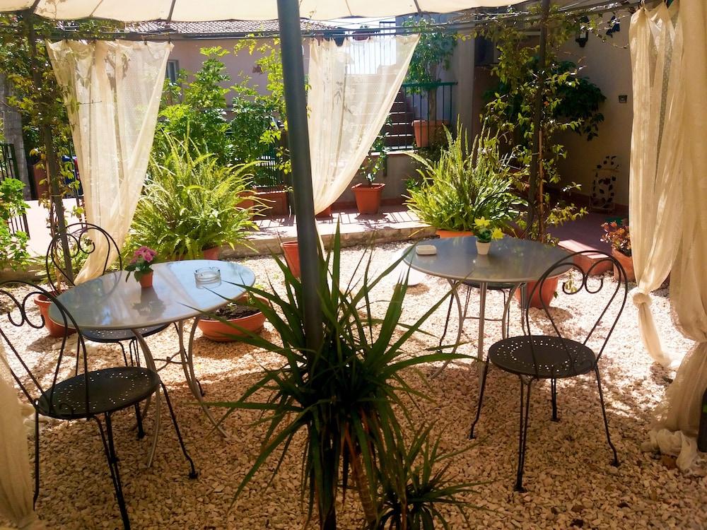 Bed & Breakfast Rosangela 3*