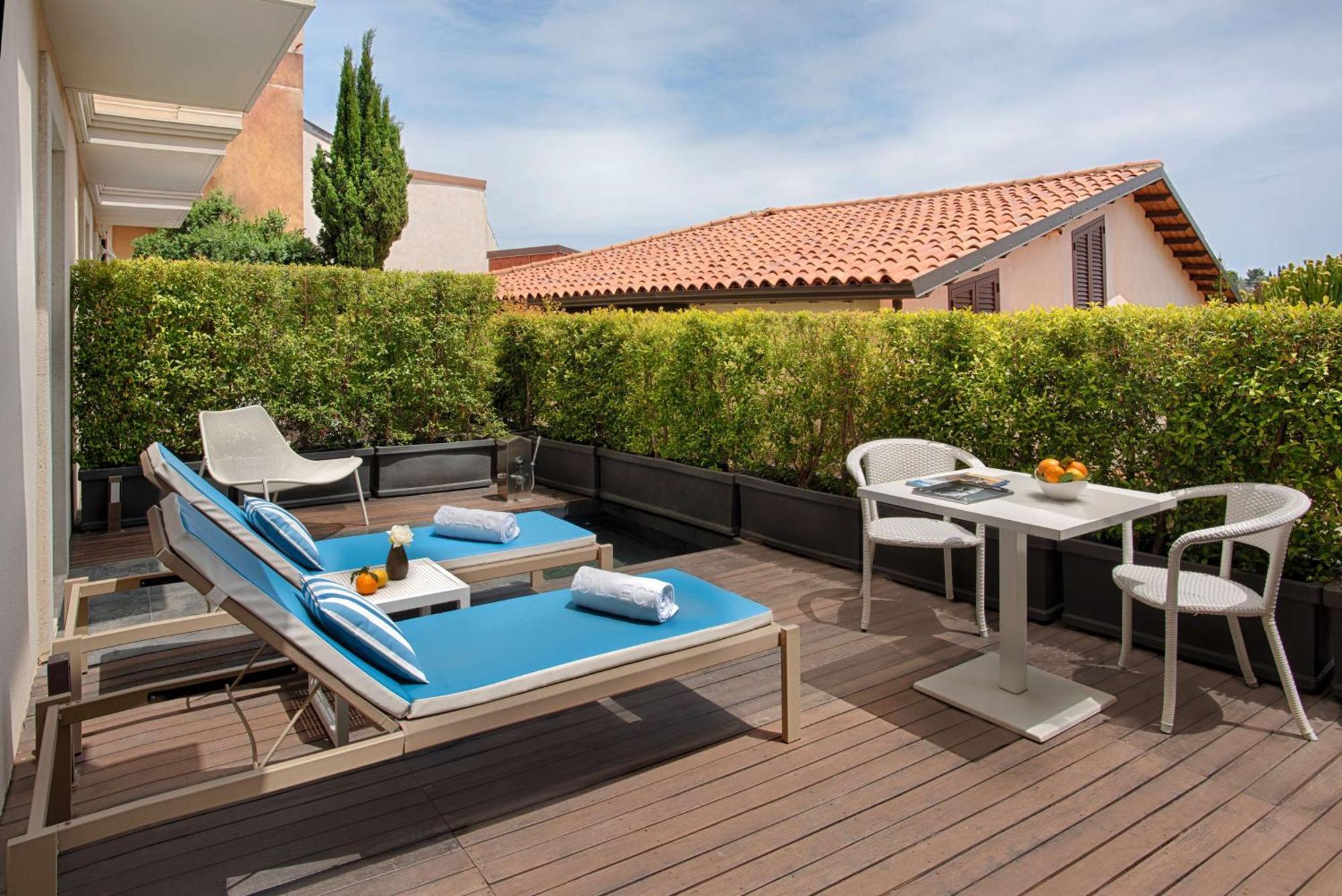 Nh Collection Hotel 5*