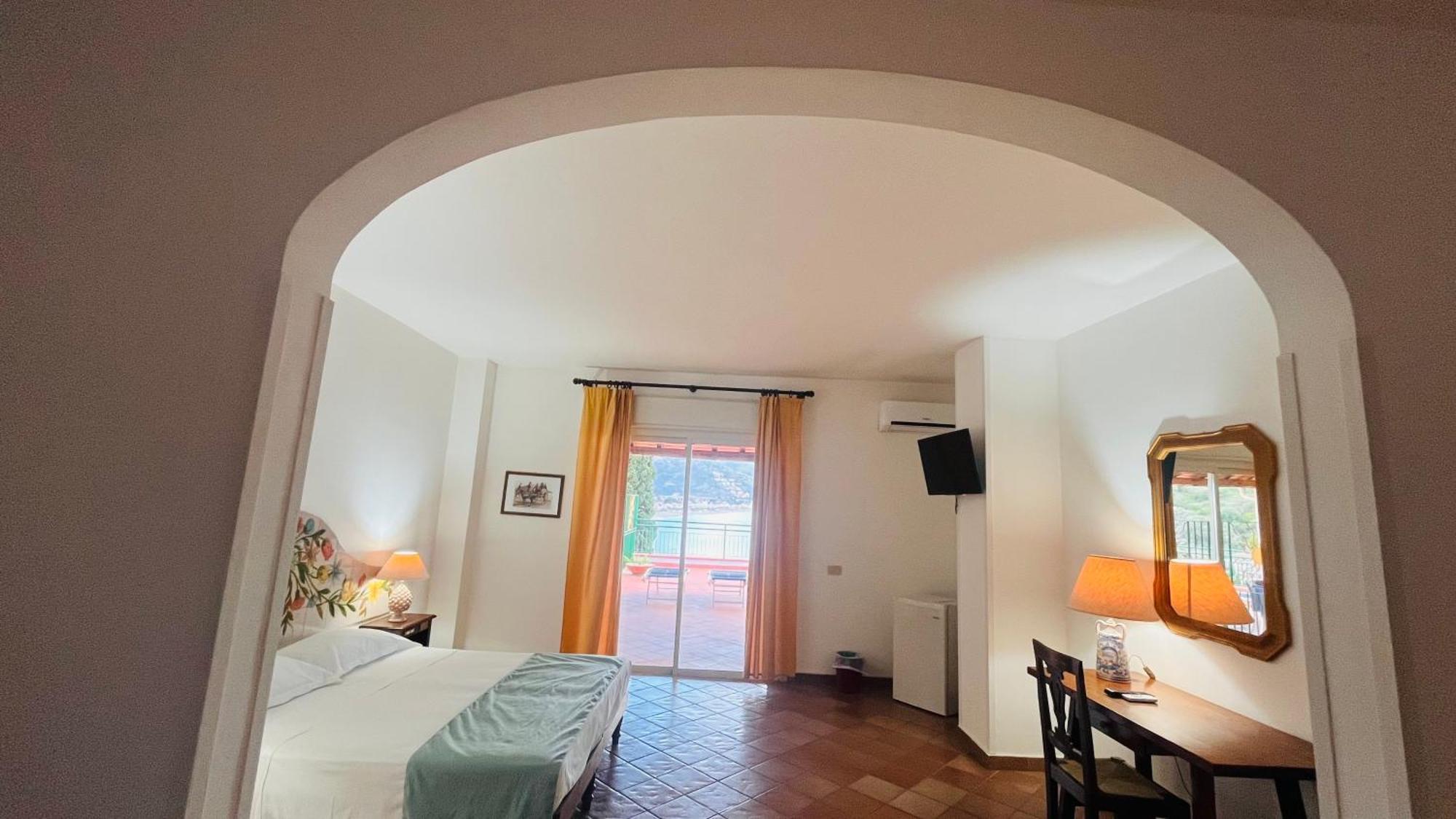 Hotel Bay Palace Mazzaro