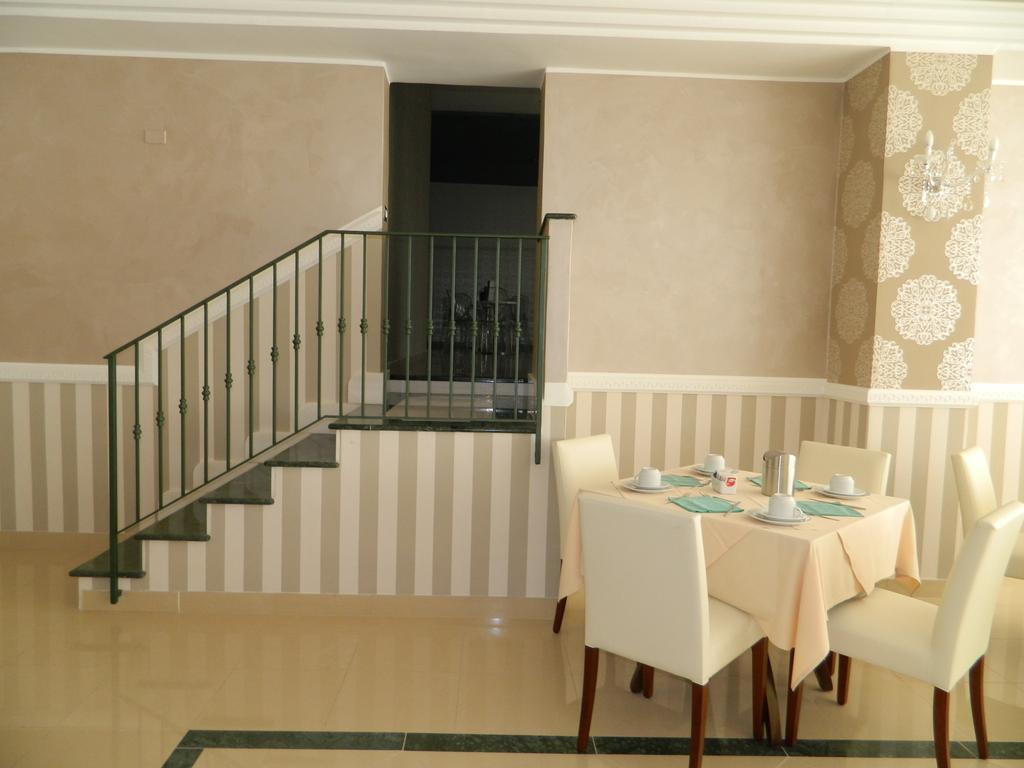 Hotel Inn Hotel 4*