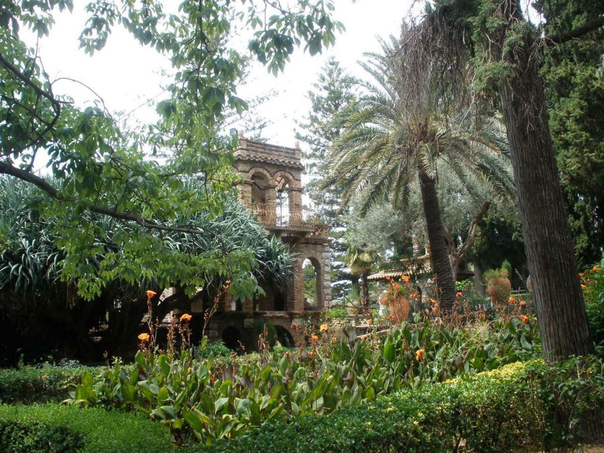 Belvedere House *