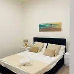 Apartament On The Sea And With Swimming Pool