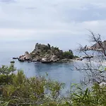 Mazzaro Retreat By Wonderful Italy