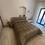 Zola Luxury House