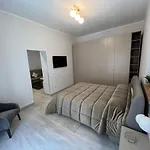 Zola Luxury House
