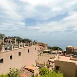 Sweet Taormina Apartment