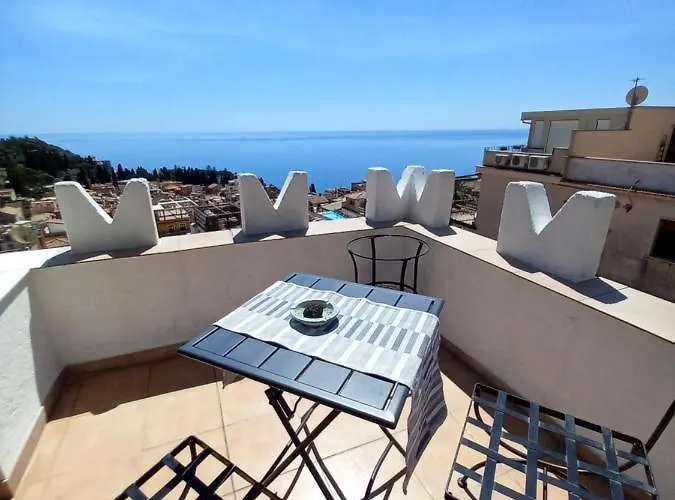 Taormina Garden