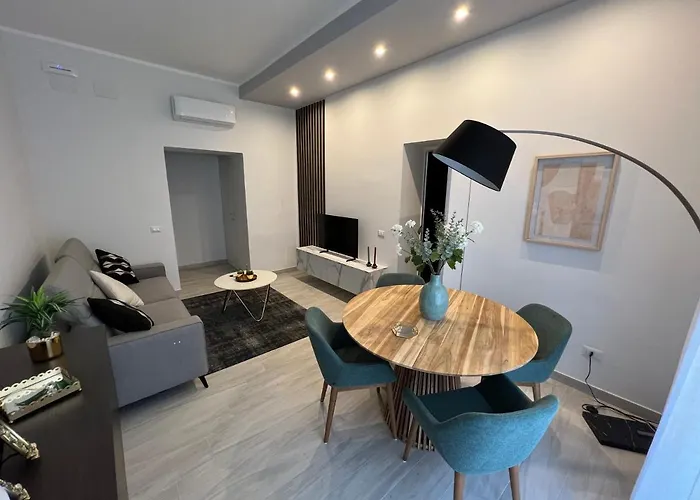 Zola Luxury House