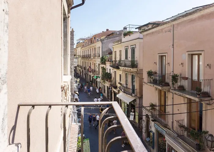 The Nest - Taormina Apartments
