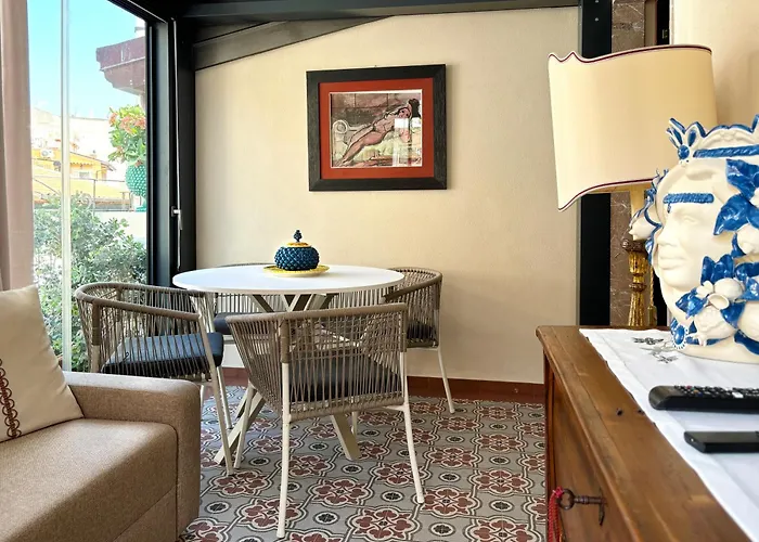 Le Pigne House With Terrace In Taormina Centre