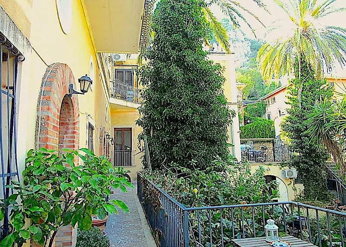 Arche Apartment