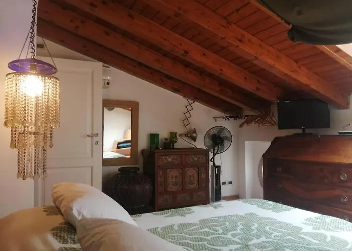 Room Aly Art Apartment Taormina