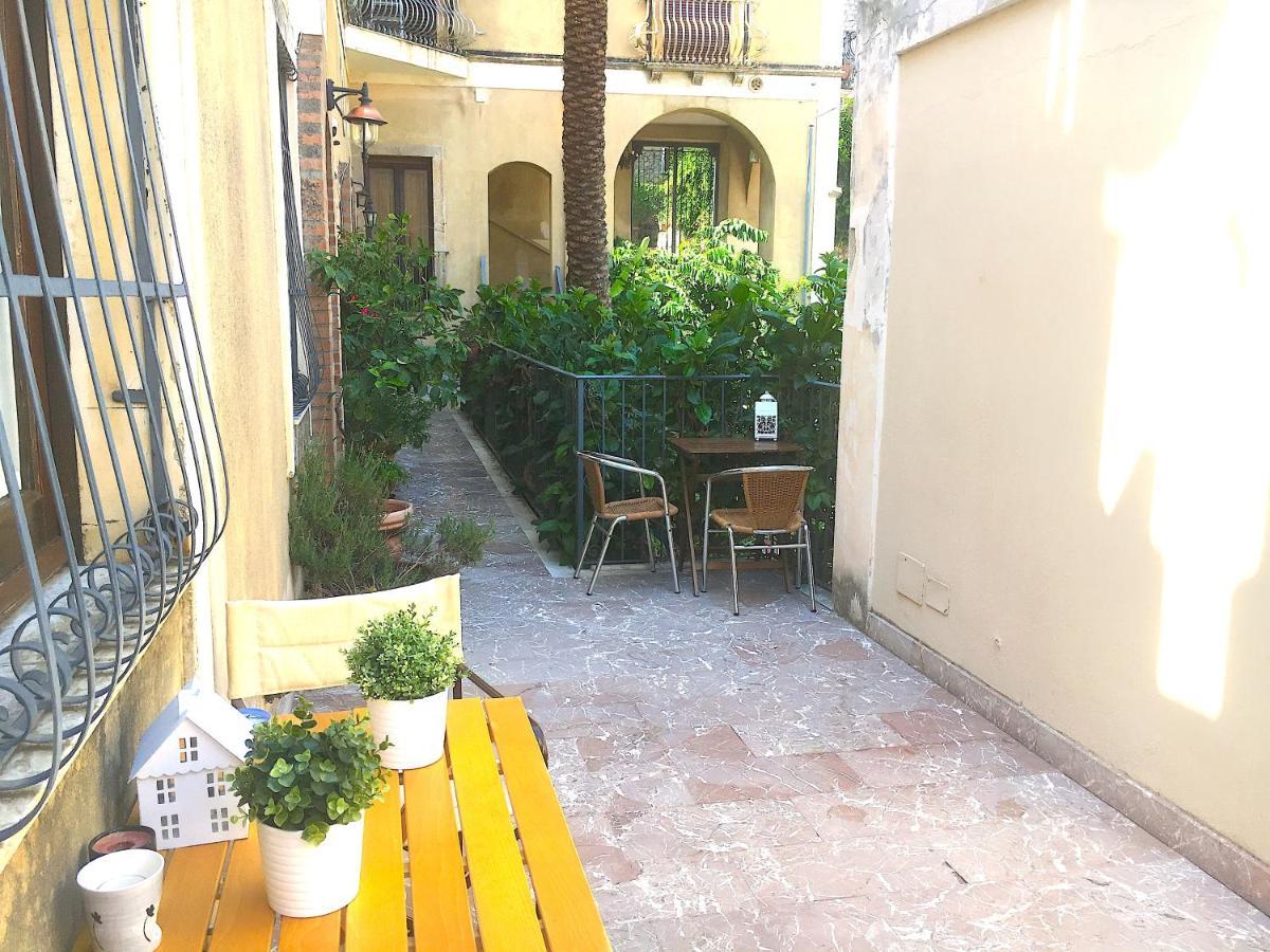 Arche Apartment *