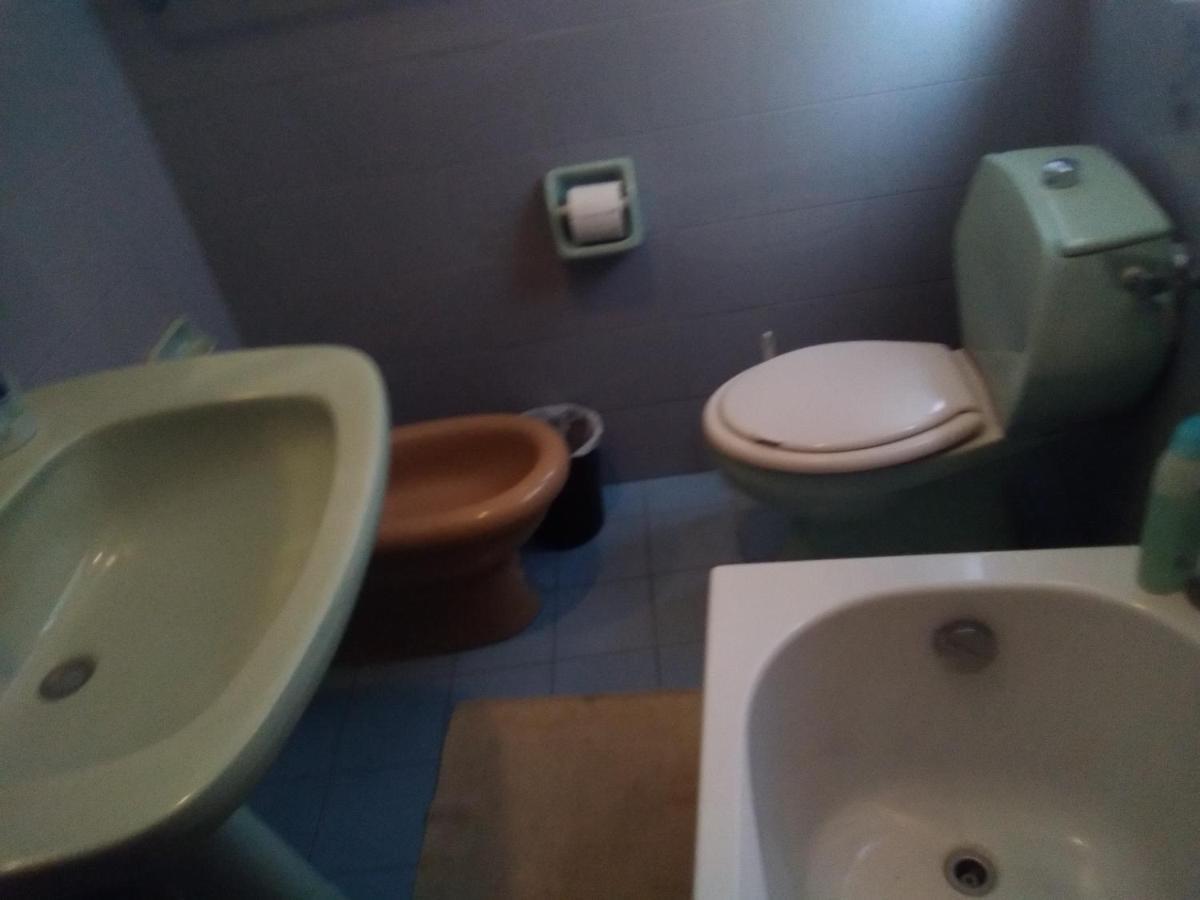 Guest house In Guest - Single With Shared Bathroom *