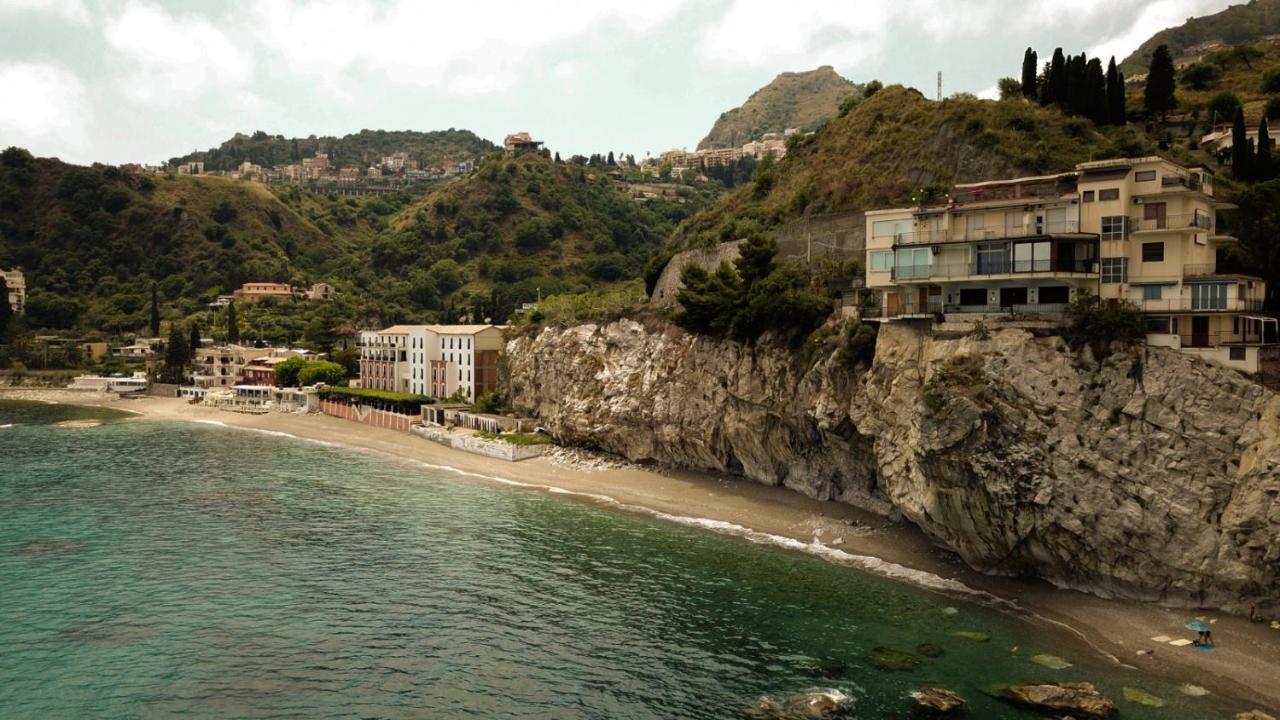 Mare Roccia Beachfront * Taormina