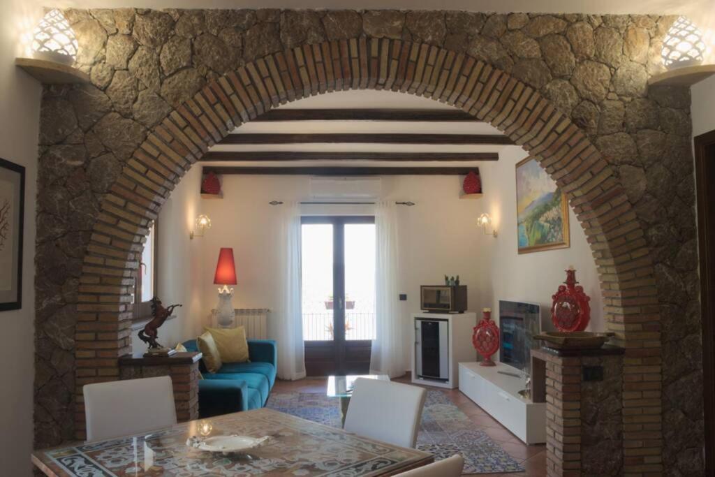 Nikita Luxury Apartment *