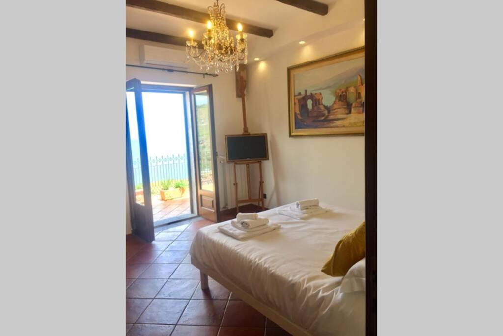 Nikita Luxury Apartment