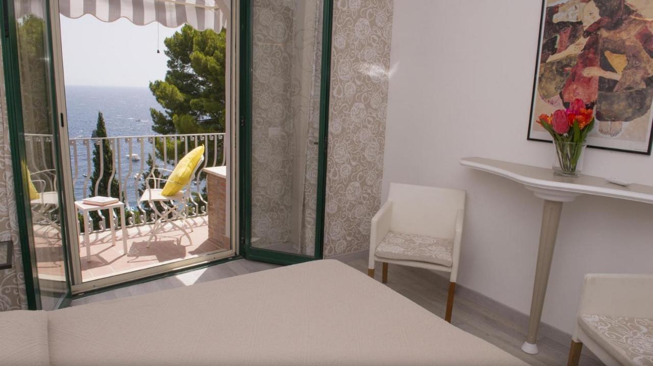 Priscilla Villa Taormina