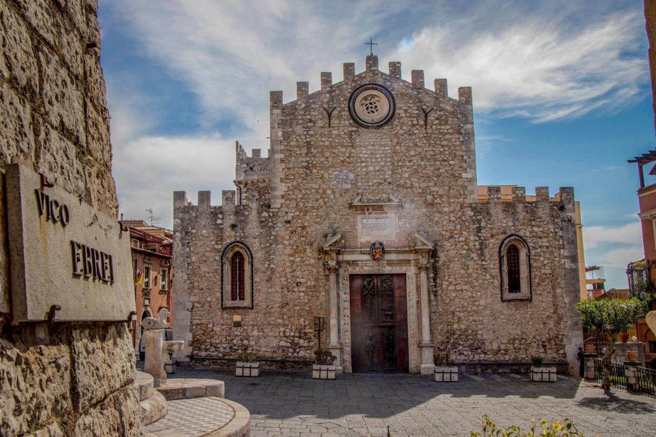 Casanica-taormina * Taormina