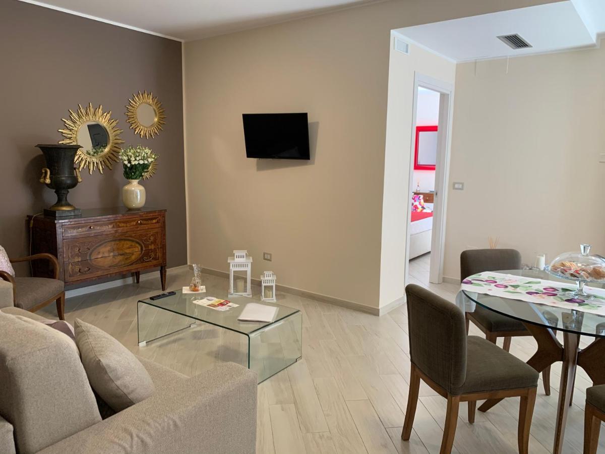 Sparviero Luxury Suites *