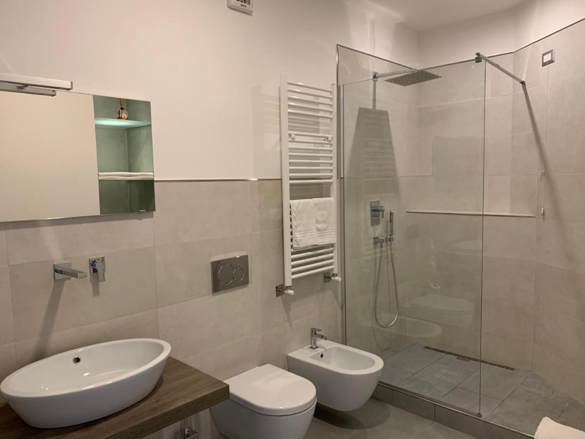 Sparviero Luxury Suites Apartment *
