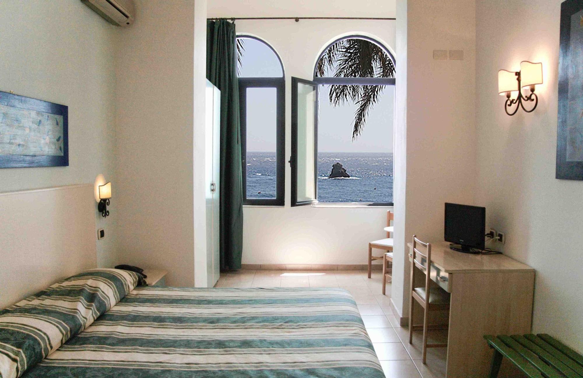 Hotel Jonic Mazzaro 3*