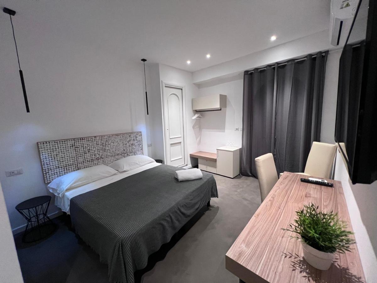 Hotel Chiara 2*