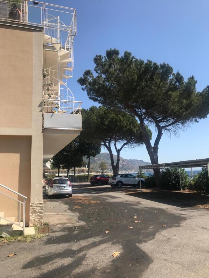 Taormina, Casa Mediterranea Sul Mare. Isola Bella.