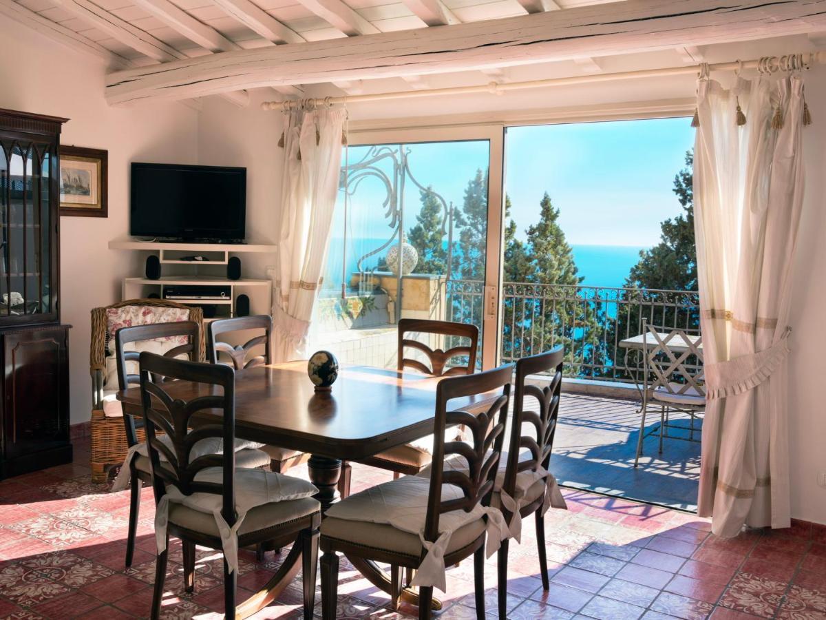 Sea And The Apartment Taormina