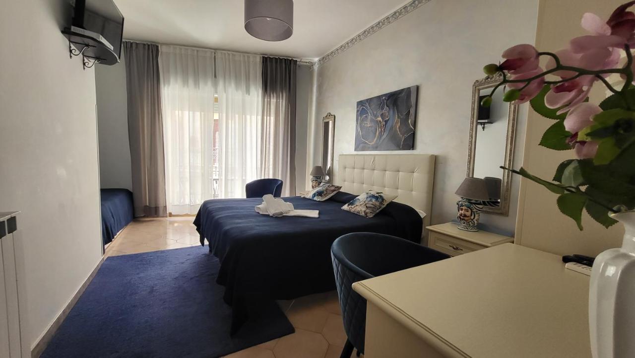 Marifra Flats *