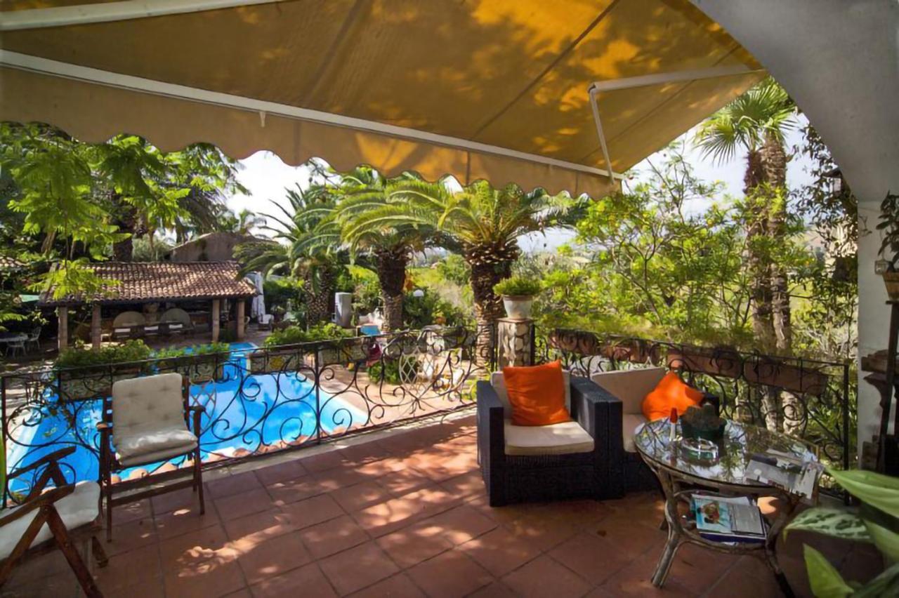 Alkantara Villa *