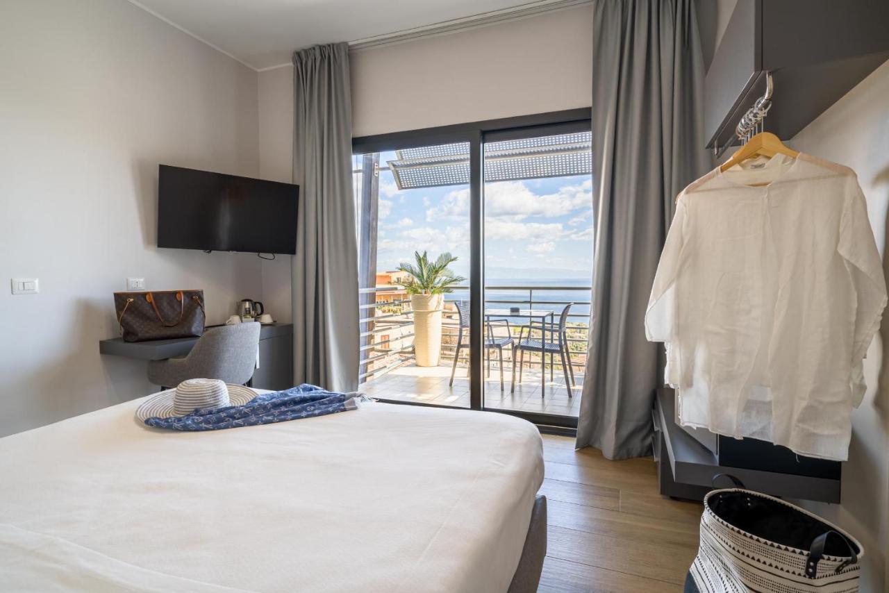 Palace 4*