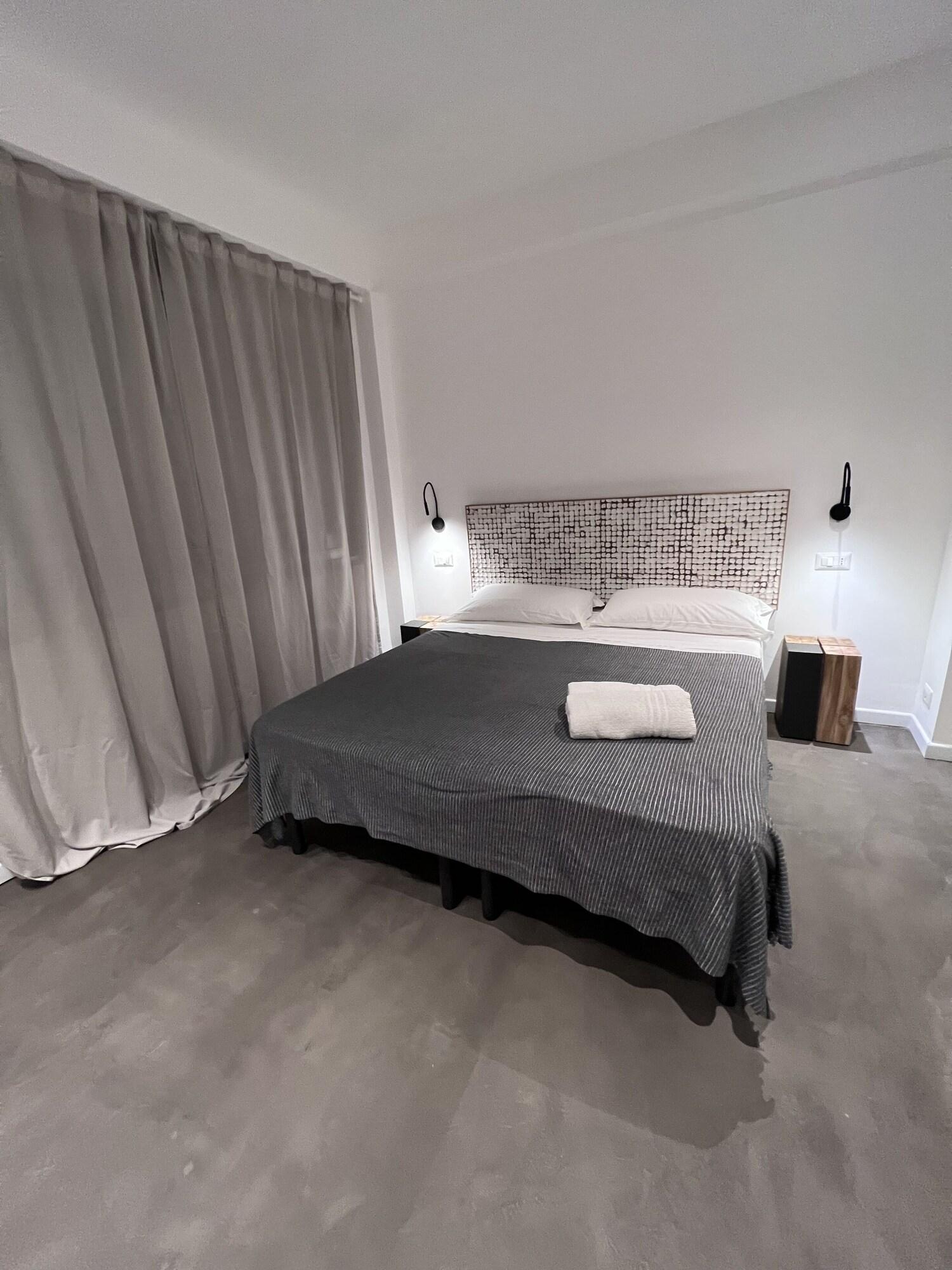 Chiara Hotel 2*