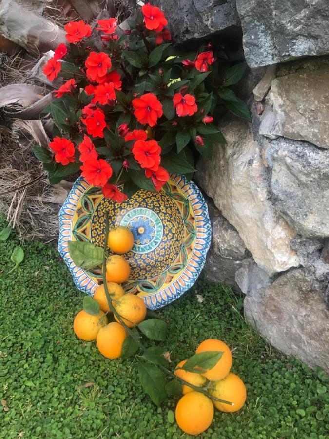 Bed & Breakfast La Capanna Di Giuseppe E Maria *