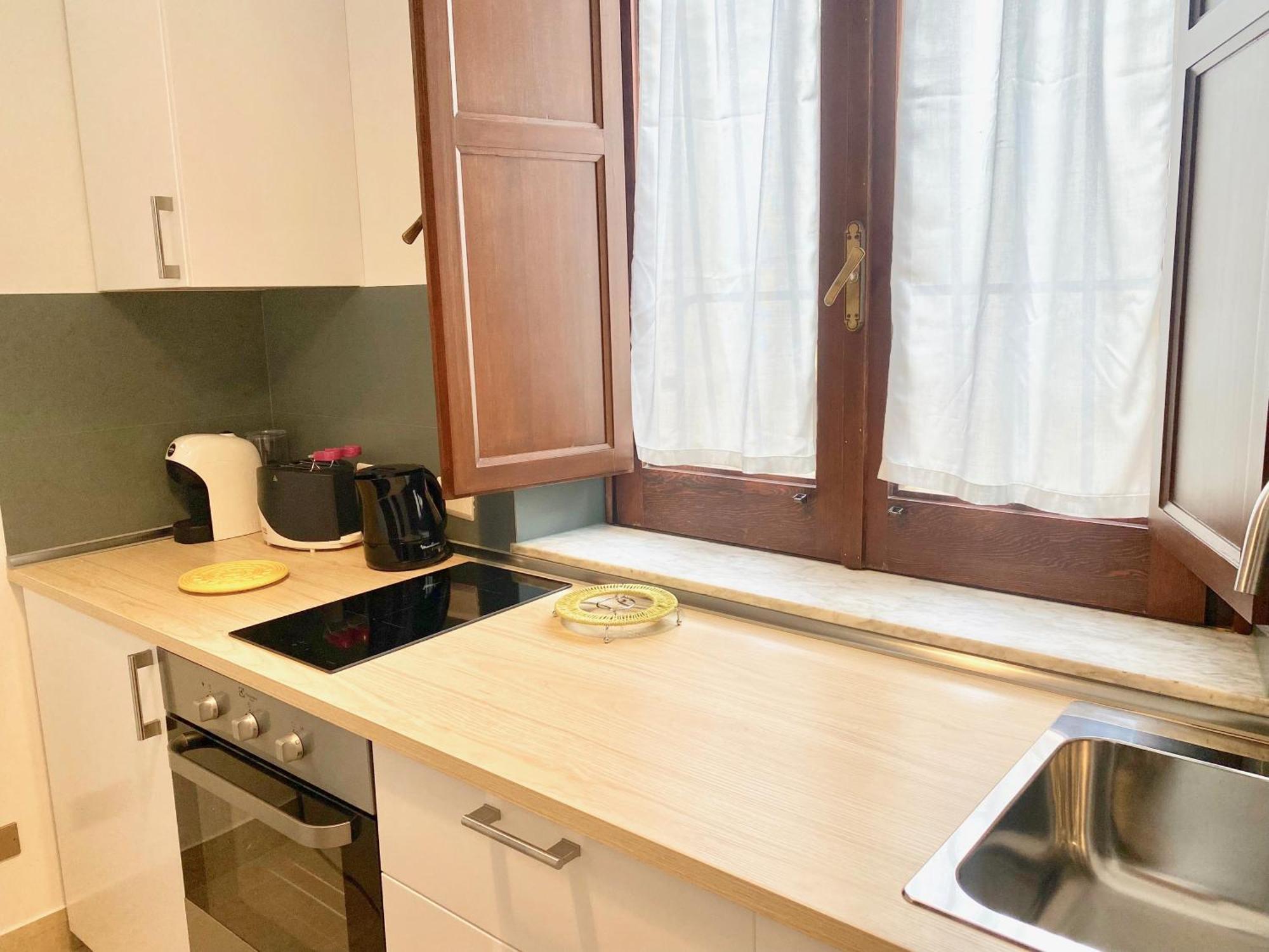 Arche Apartment *