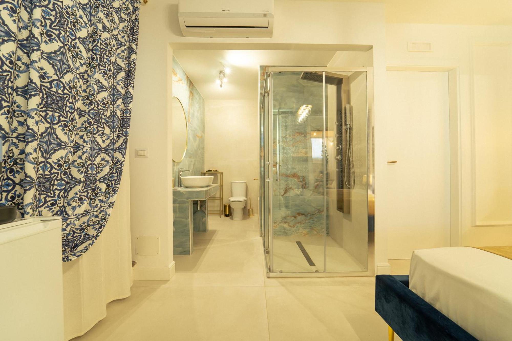 Guest house Johnny's Beach Bay *