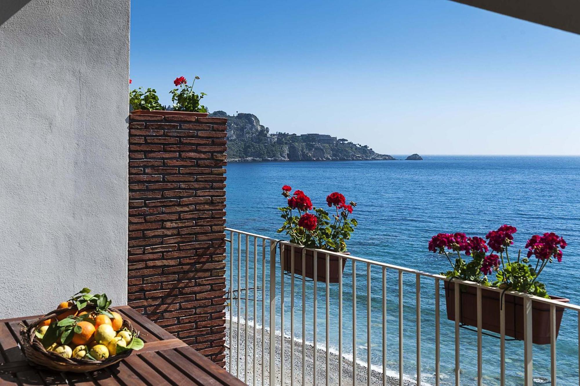 Alyssa Apartment Taormina