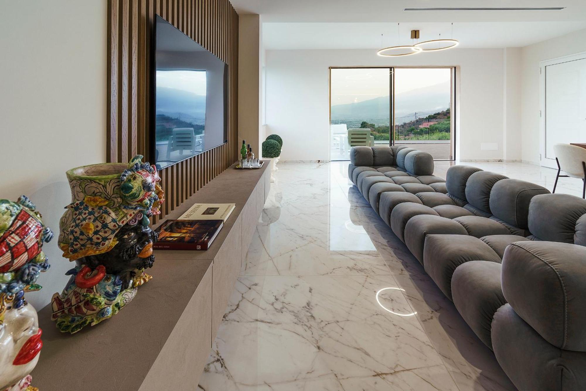 Grand Tour Villa *