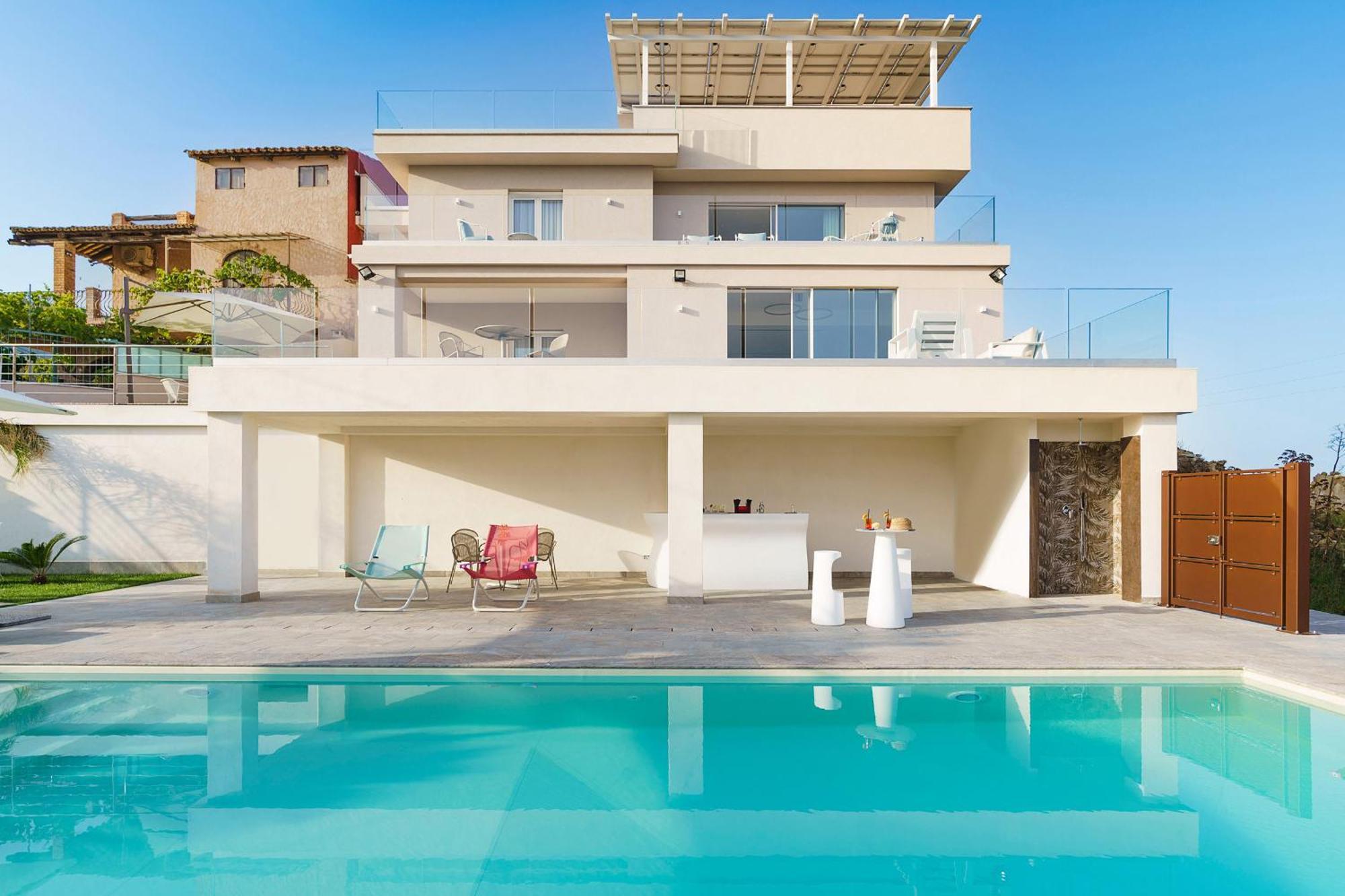 Grand Tour Villa *